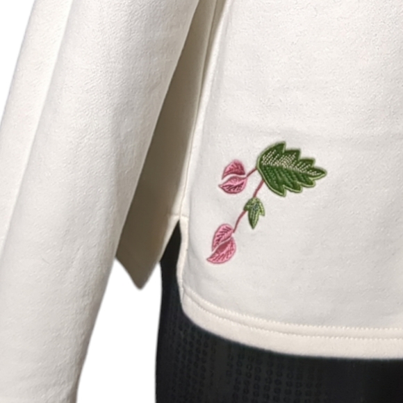 Basic Edition Ivory Flowers Embroidery OverSize Top Size S - Picture 6 of 9